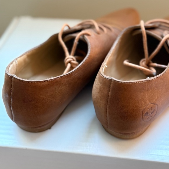 Poppy Barley Oxford Shoes - Picture 3 of 5